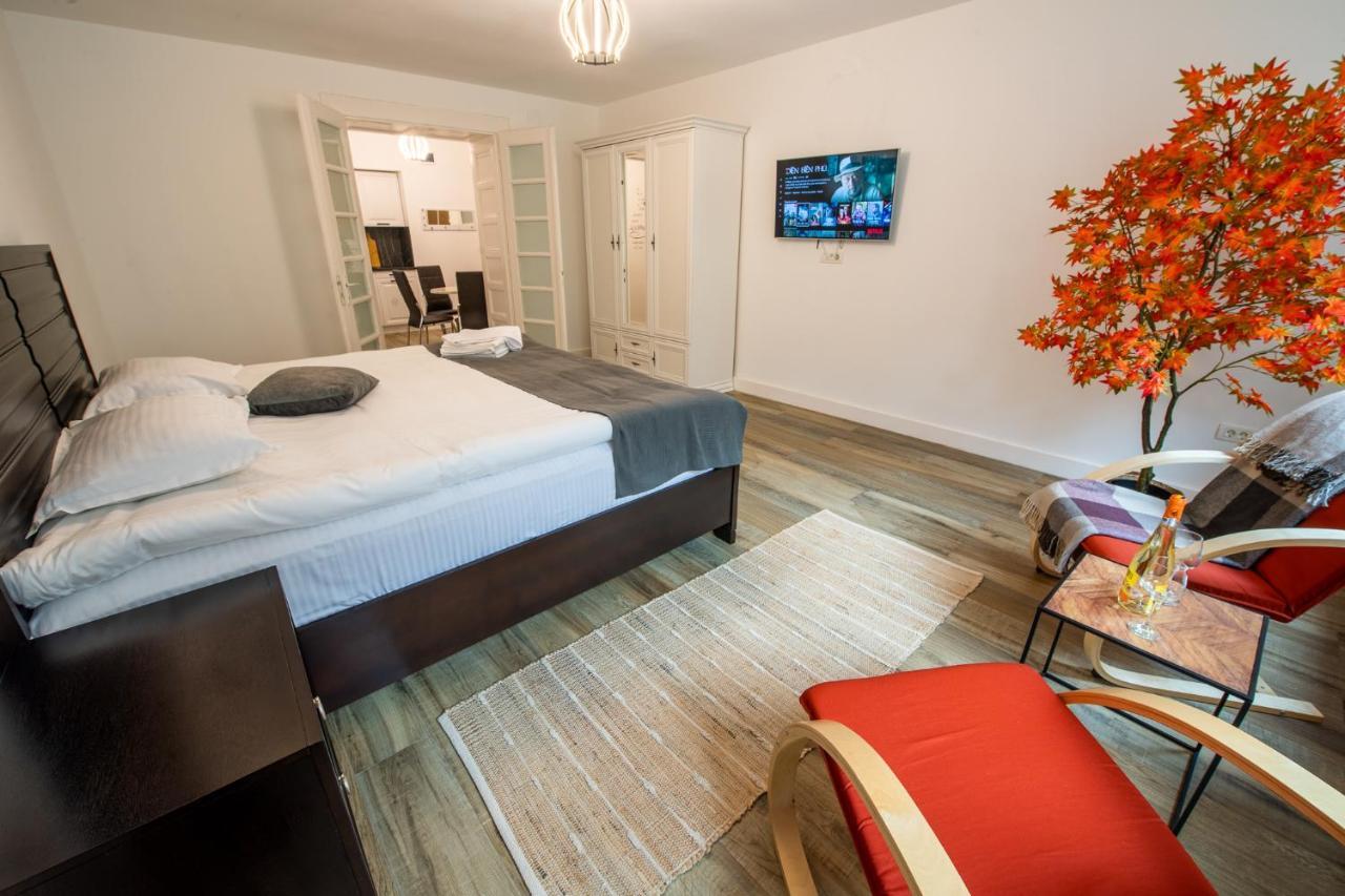 Old Town Suites Brassó Kültér fotó